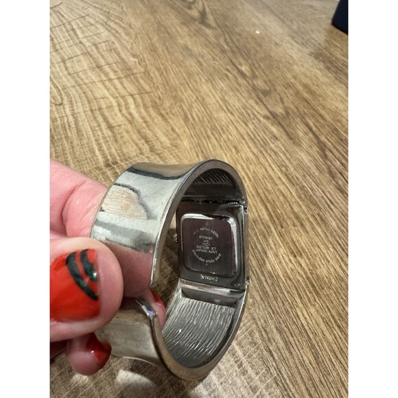 Studio Time Quartz STD906T Singapore Cuff Retro Watch - Picture 3 of 4